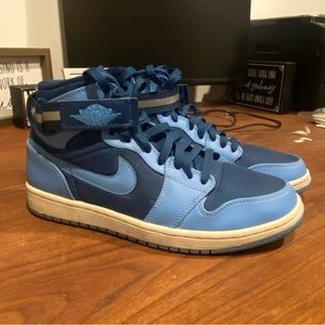 Jordan 1 Retro
High Strap French Blue